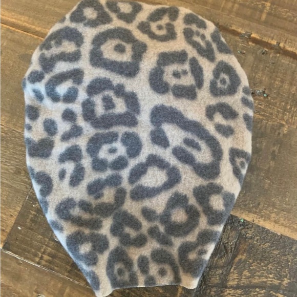 Bunny Knots Freja Sweater Knit Raga Bunny New size medium - Picture 2 of 2